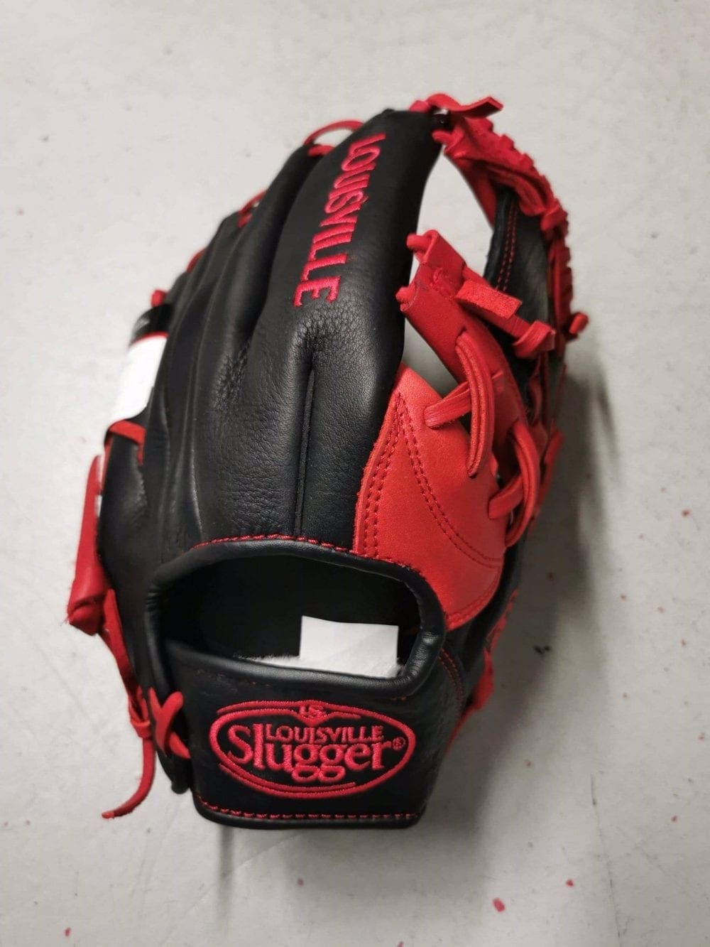 Louisville Slugger Omaha CM Series 11.5" Baseball Glove